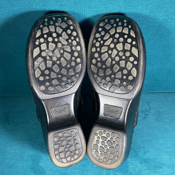 Size 8 - Women’s B.O.C. Black leather clogs - Picture 7 of 8